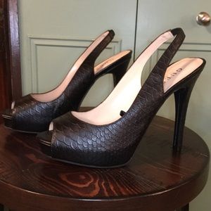 Black Guess sling backs